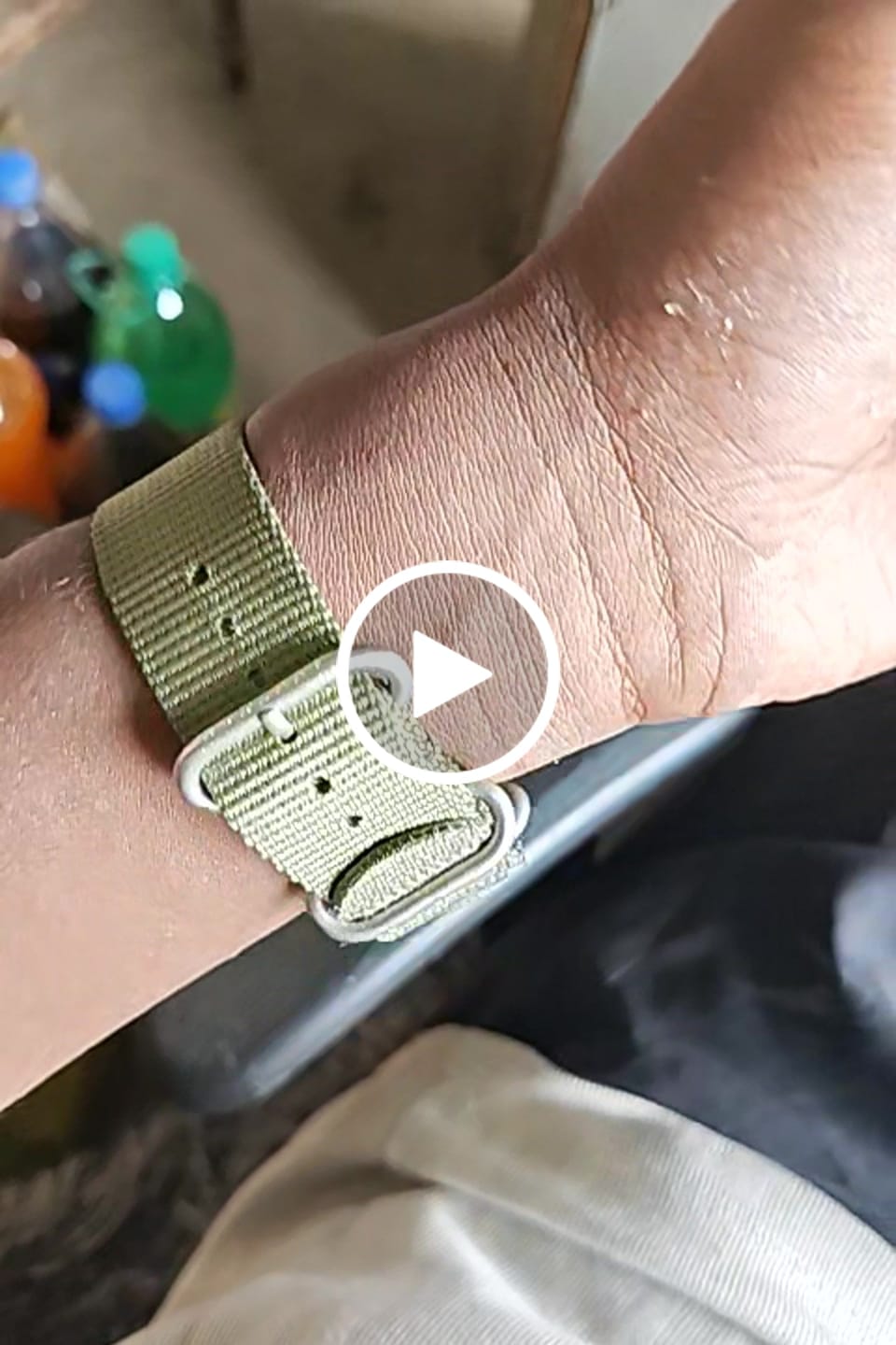 Customer video review of VOYAGER - 100M Waterproof Titanium Automatic Field Watch | Black/ArmyGreen