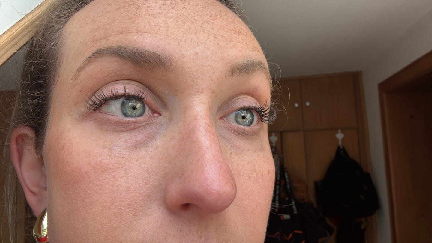 Customer photo review of BOND.MASCARA
