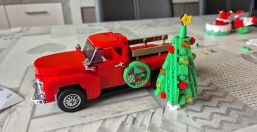Customer photo review of Christmas Pickup Truck
