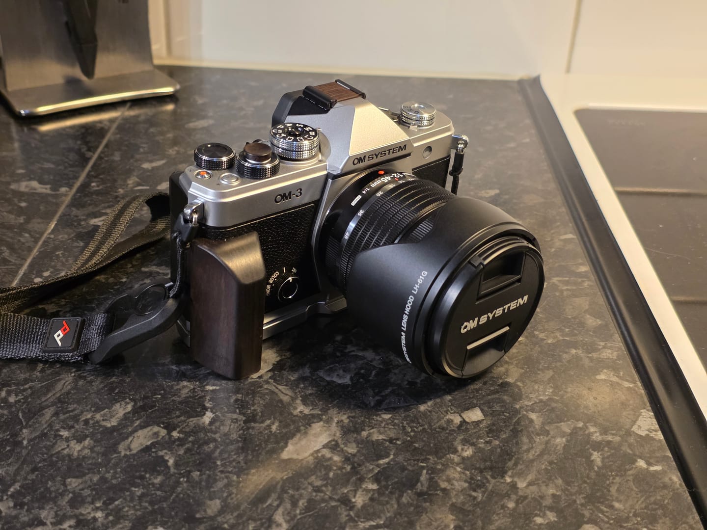 Customer photo review of Wooden Olympus OM3 Grip YW Design