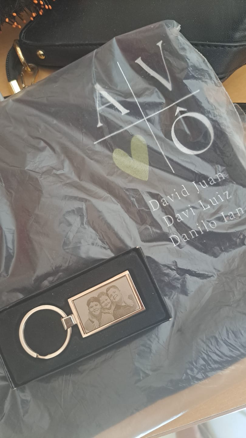 Customer photo review of Camiseta Personalizada AVÔ MINIMALISTA - Algodão 100%