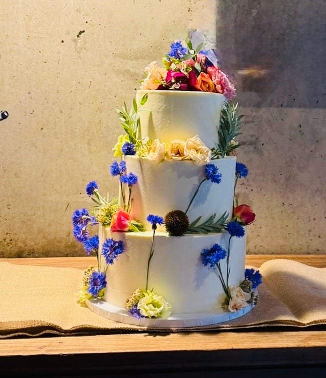 Customer photo review of 3 Tier White Wedding Cake
