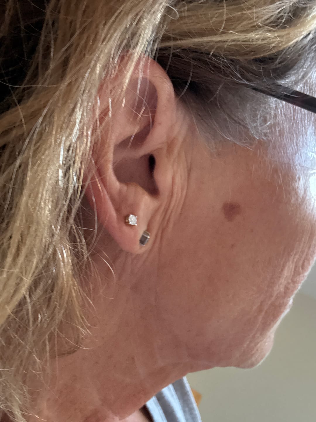 Customer photo review of World's First Lab Grown Diamond Sleep Stud Earrings