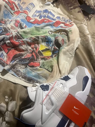 Customer photo review of Vale Forever Motocroxxx Tee Cream