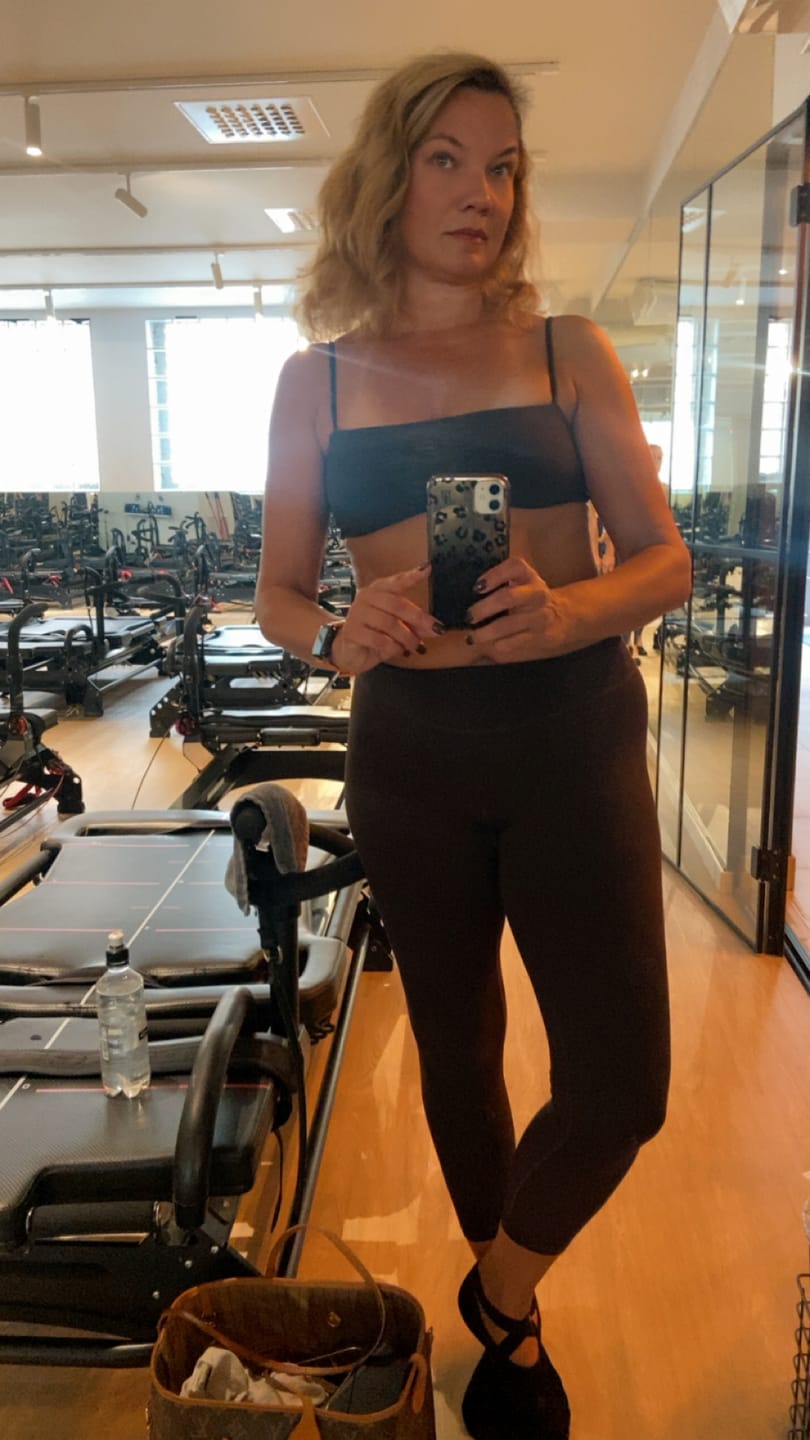 Customer photo review of Espresso Bare Soft Tights