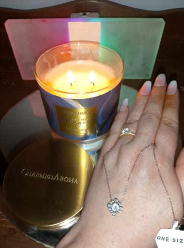 Customer photo review of Full Moon Magic Candle - Necklace Collection