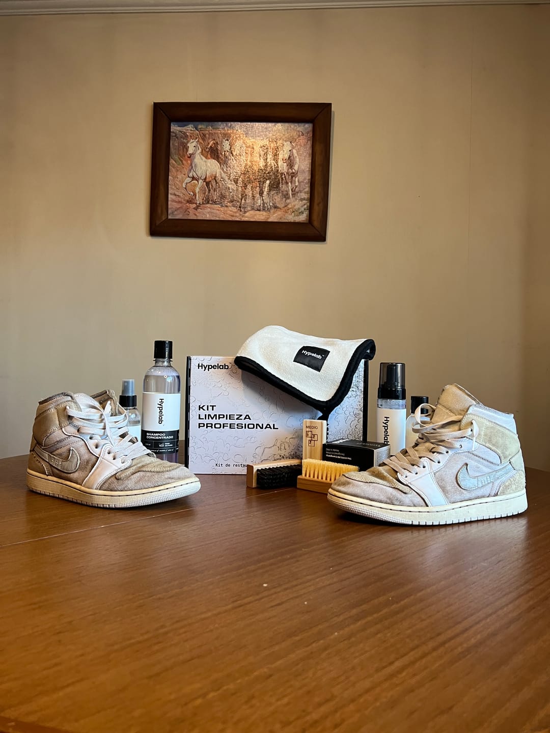 Customer photo review of Kit de Limpieza Profesional para Zapatillas