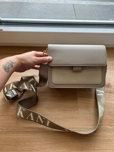 Customer photo review of VALDA - TAUPE