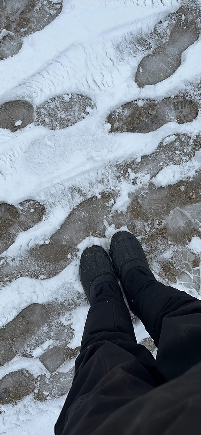Customer photo review of Aleader Men's Winter Waterproof Insulated Shell Outdoor Snow Boots