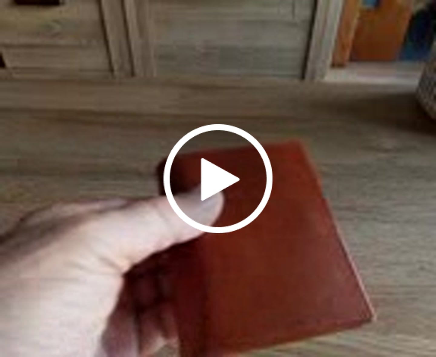Customer video review of Slimstar - slim wallet with large coin pocket