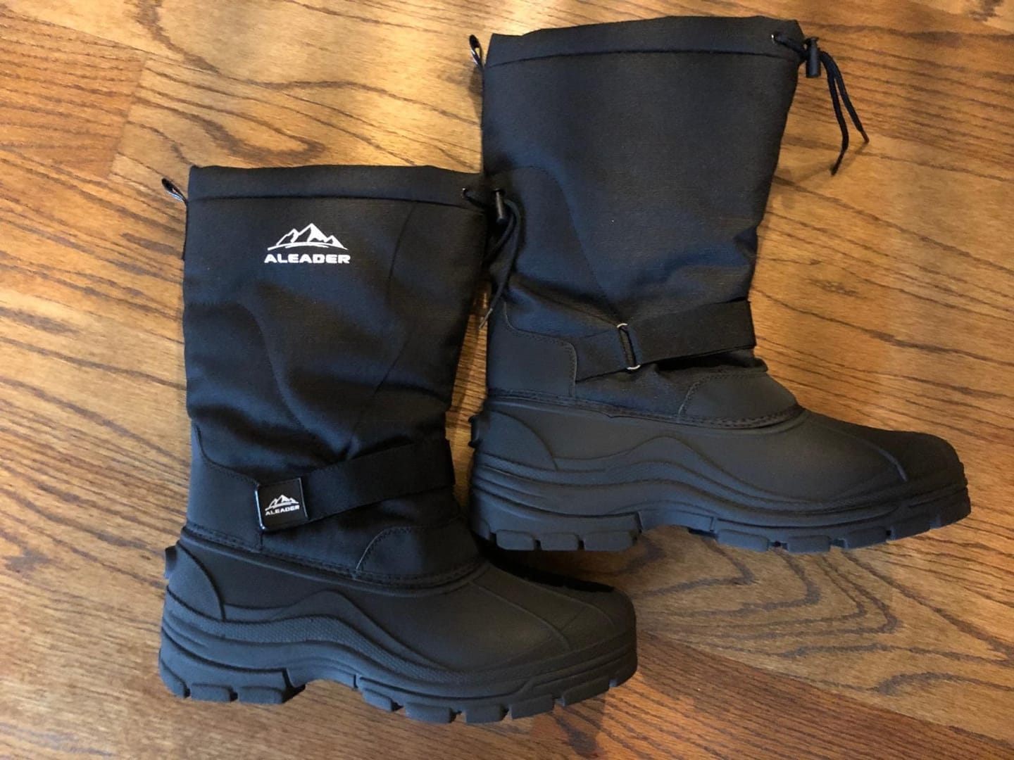 Customer photo review of Aleader Men's Winter Waterproof Insulated Shell Outdoor Snow Boots