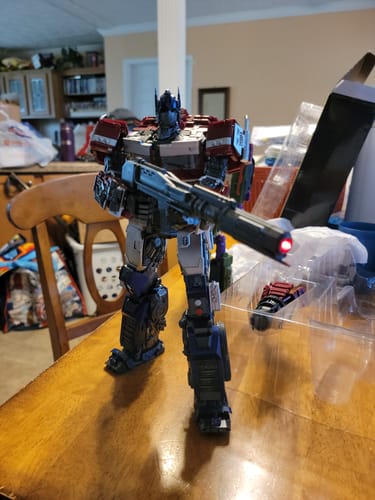 Customer photo review of Brave Troops Toys BTT-02 BTT02 Commander (ROTB Movie Rise of the Beasts OP MPM Scale) 29cm / 11.5"