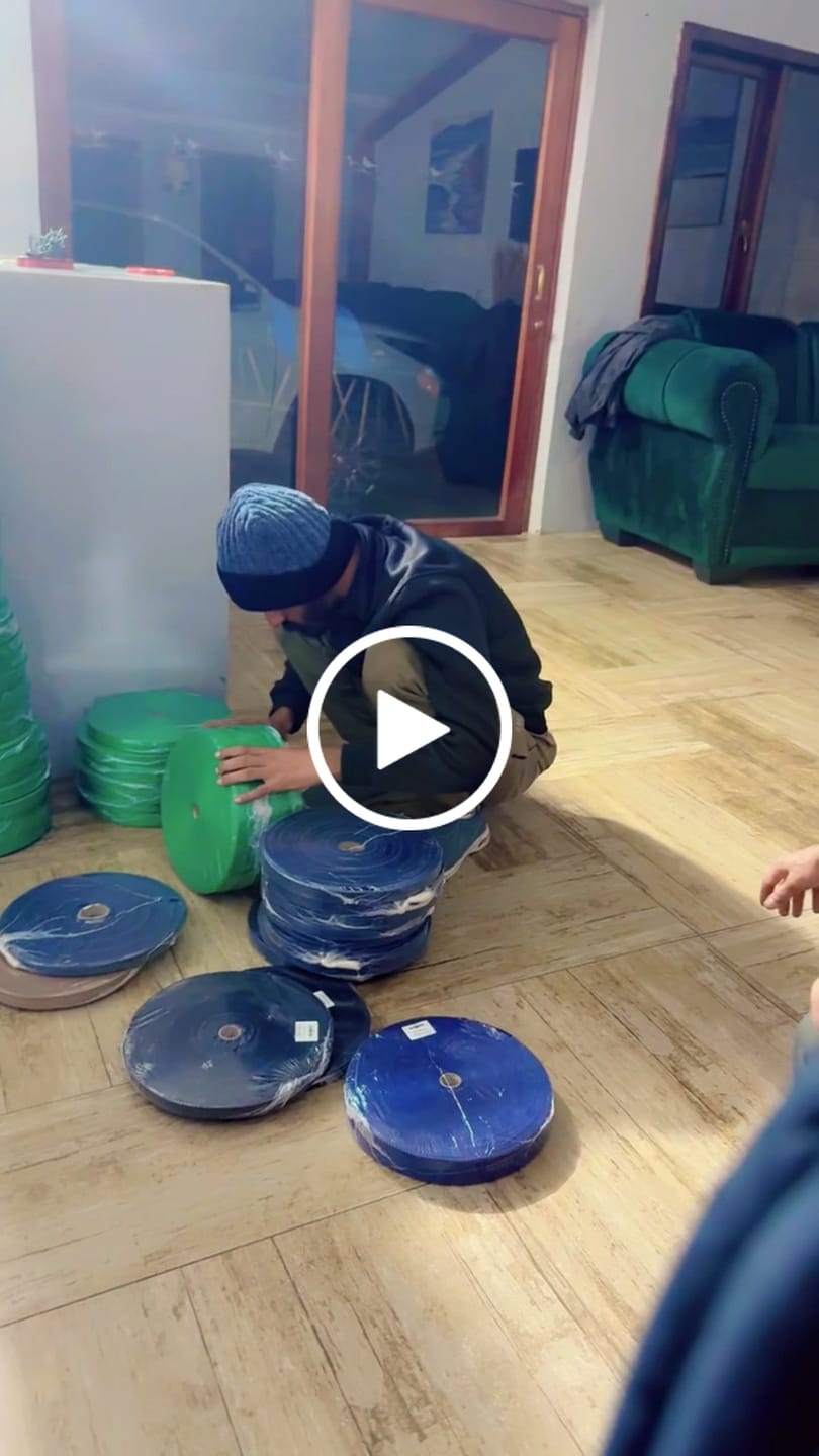 Customer video review of Webbing / Strapping 25mm Bottle Green #7