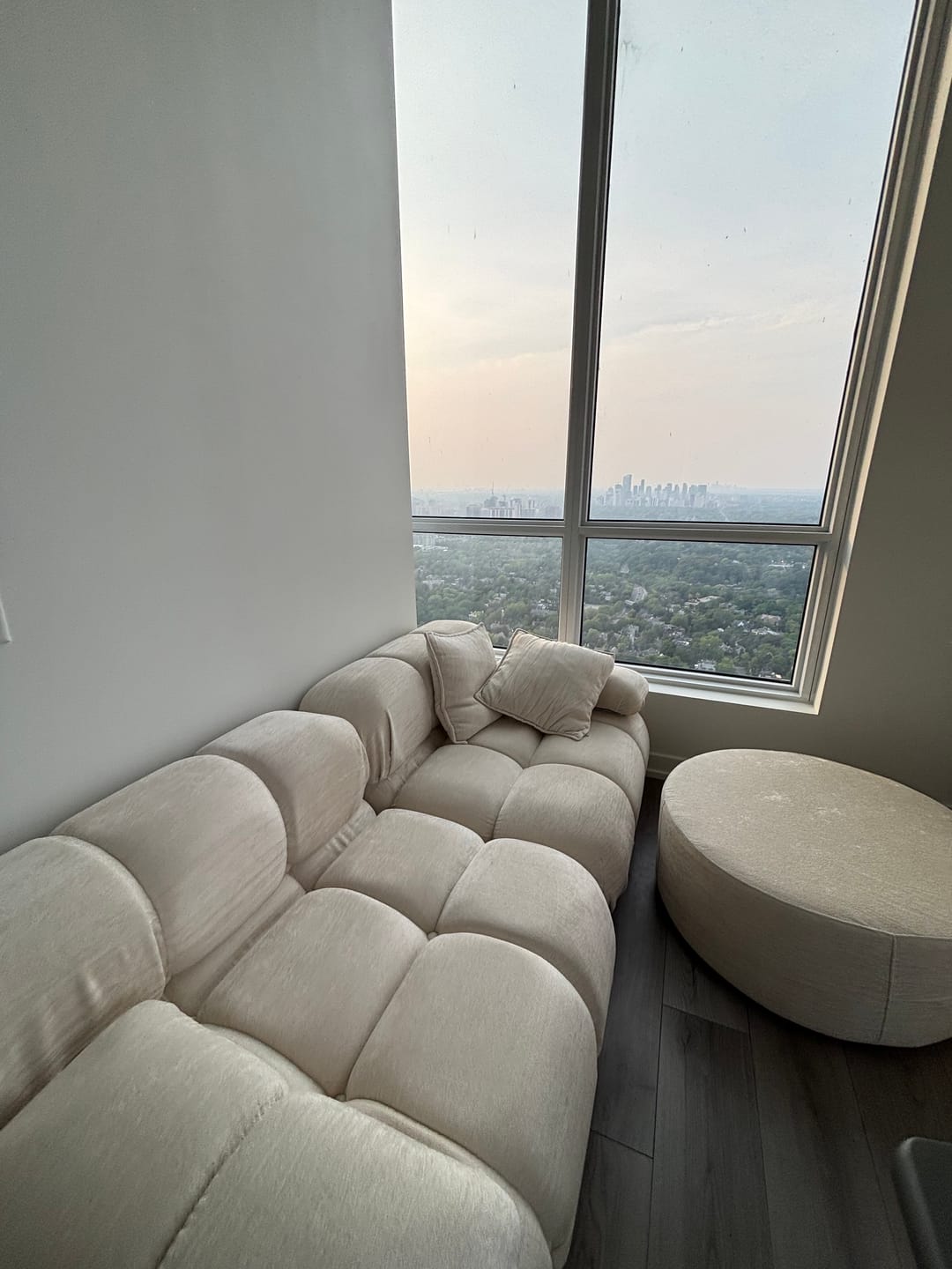 Customer photo review of C8 Round Pouf Ottoman