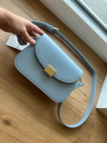 Customer photo review of PUALANI - CLASSIC LIGHT BLUE