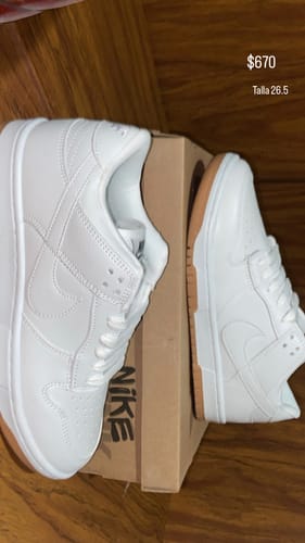 Emmanuel T. review of Tenis Dunk Blanco Ambar image 1 out of 2