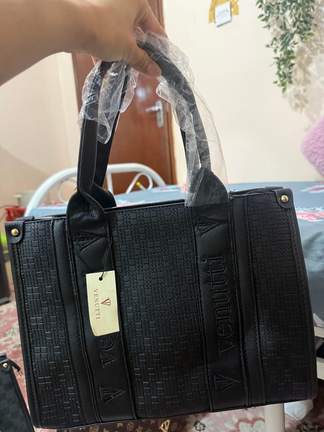 Customer photo review of Medium Plain Subtle Tote Bag