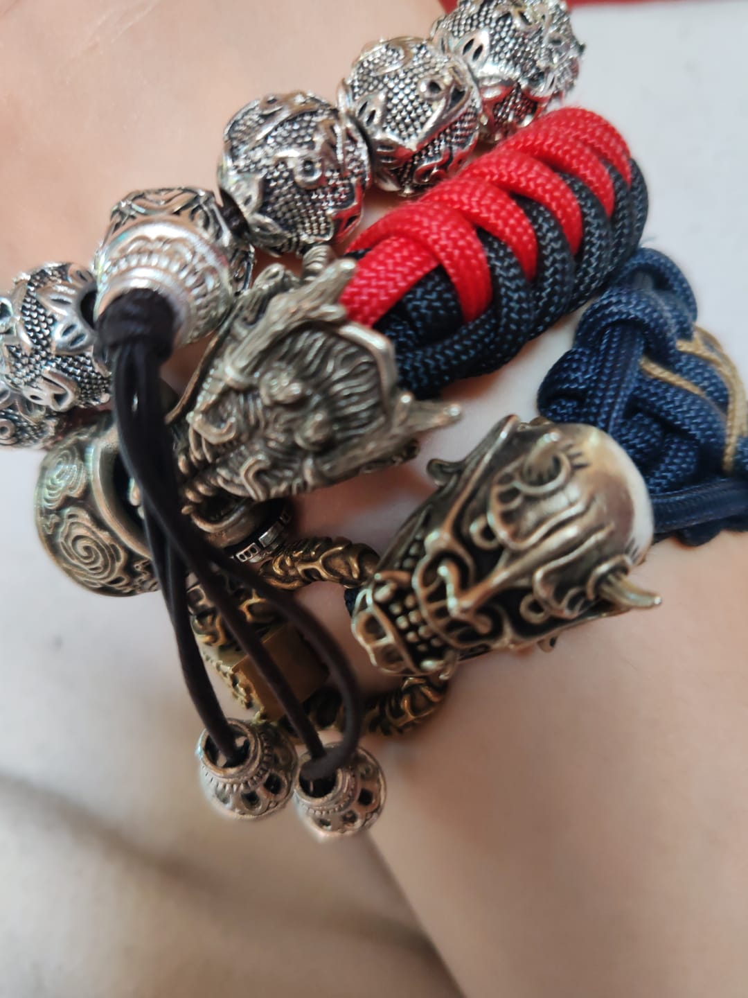 Customer photo review of The Dragon Paracord Bracelet