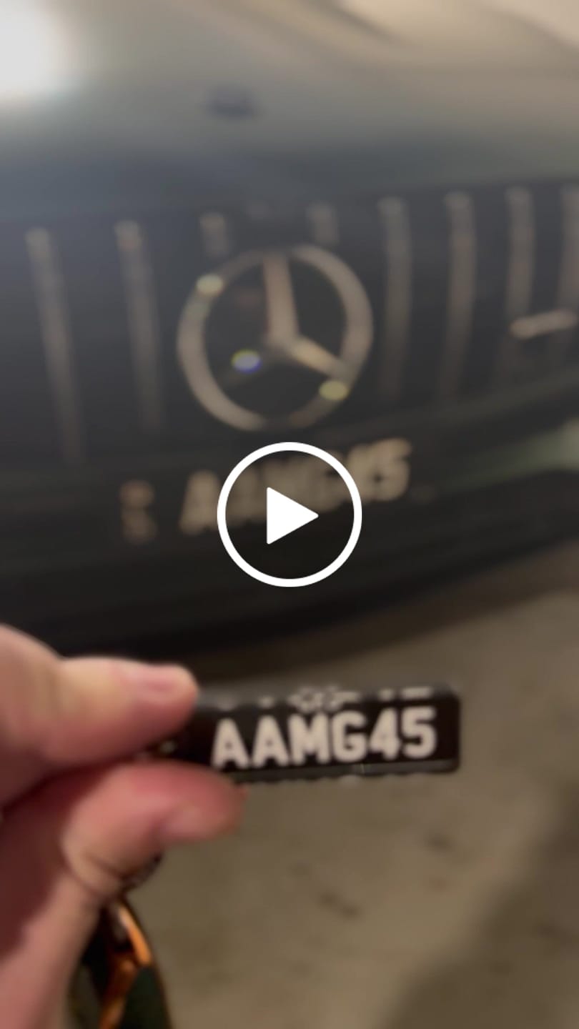 Customer video review of QLD Prestige Licence Plate Custom Keychain