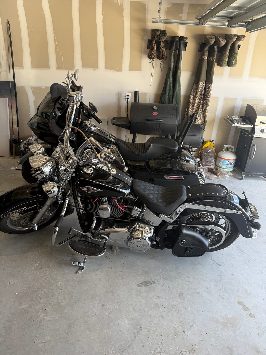 Customer photo review of 3L - Digilock Motorcycle Swingarm Bag for Harley Softail