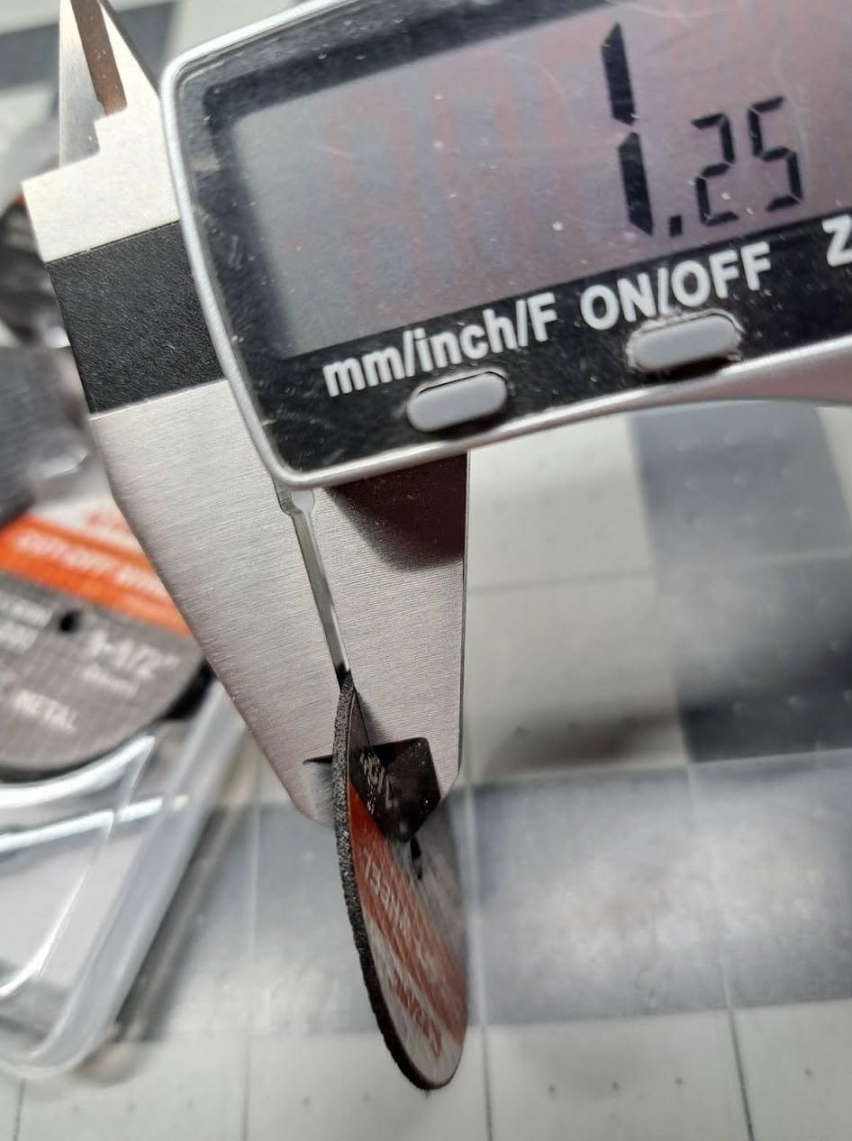 Customer photo review of 1-1/2 Fiberglass Reinforced Cutting Disc For Hardened Steel, Aluminum, Plastic