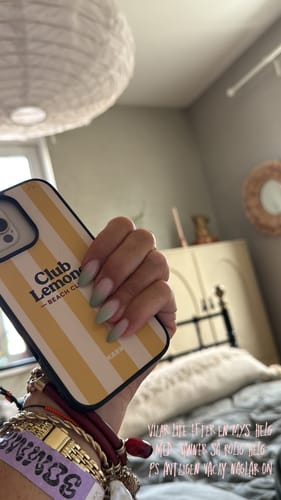 Customer photo review of iPhone 16 Pro Hard Case – Club Lemone
