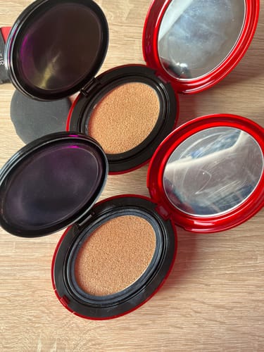 Customer photo review of Noturīgs kušons ar daļēji matētu noslēguma akcentu TIRTIR Mask Fit Red Cushion SPF40 PA++