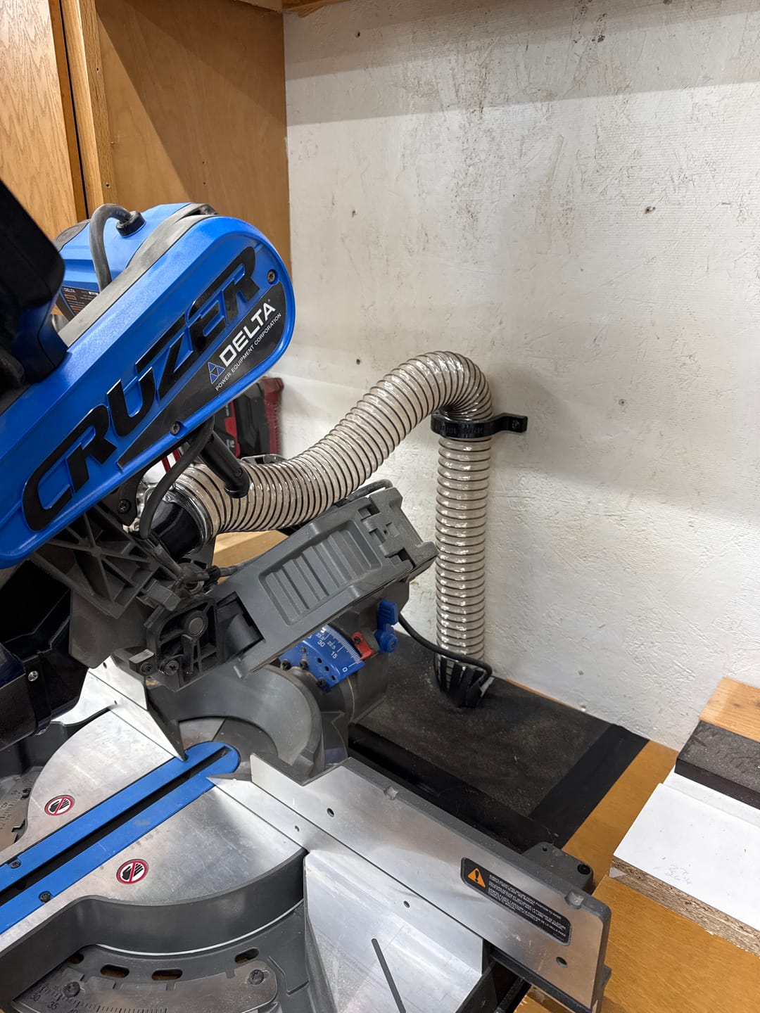 Customer photo review of Delta Cruzer Miter Saw Dust Collection