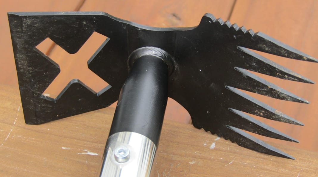 Customer photo review of GardenMate™ - Uprooting Tool Pro