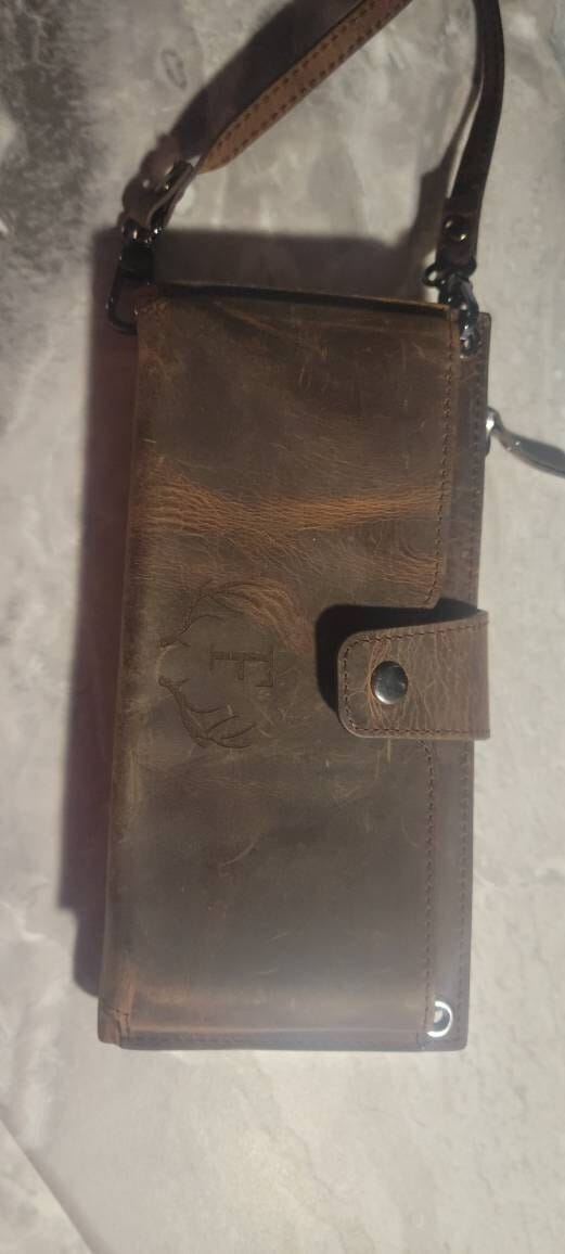 Customer photo review of Leather Wallet with Phone Compartment, Modern Travel Accessory, Crossbody Phone Wallet, Leather Bag, Women's Purse