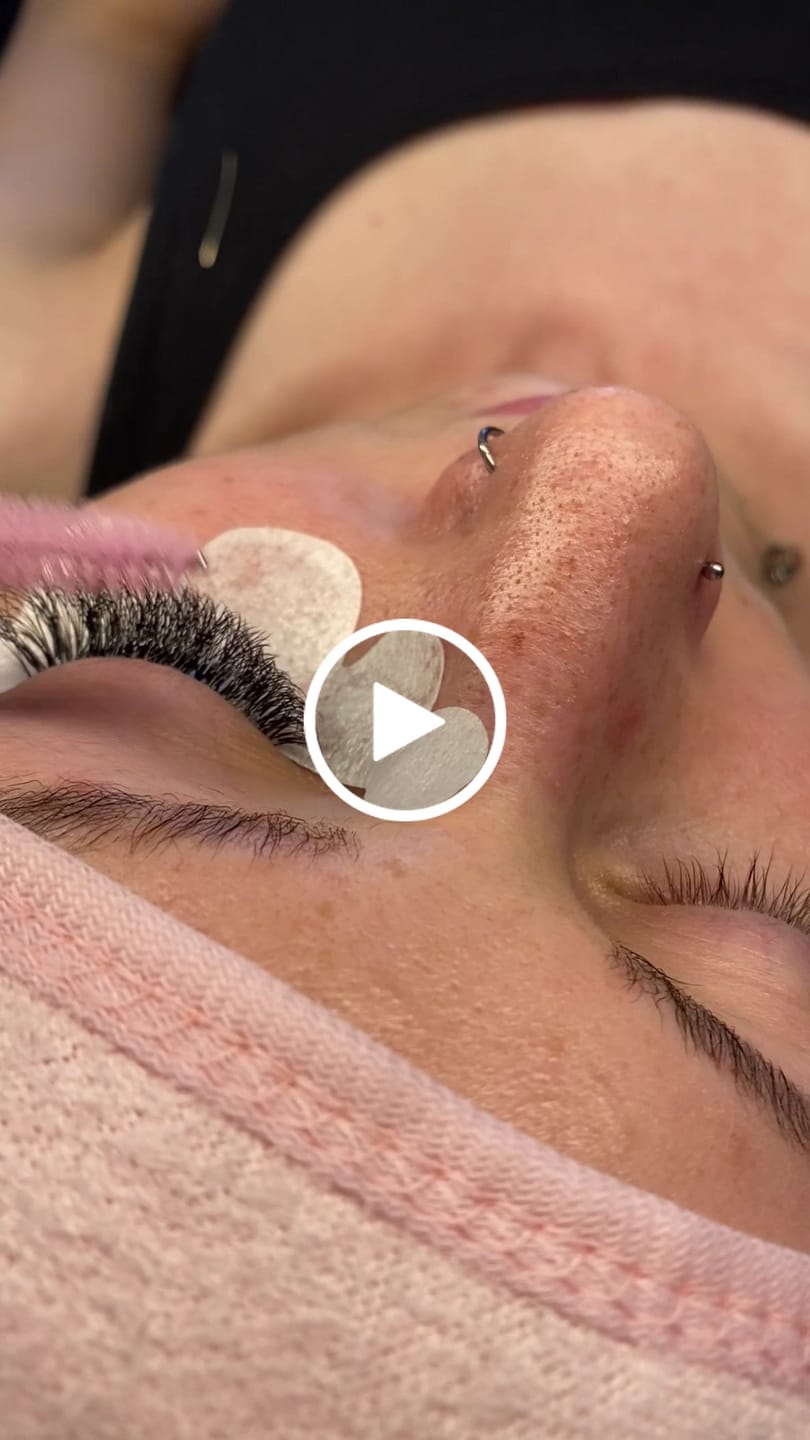 Customer video review of 5D Fertige Wimpernfächer 1000 Lose