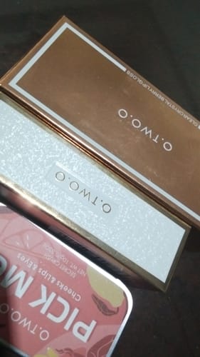 Customer photo review of O.TWO.O PLUMP SHINY CRYSTAL LIP GLOSS