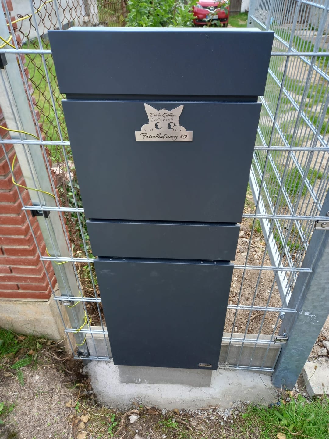 Customer photo review of Türschild mit Katzenmotiv - personalisierbar - V2A Edelstahl