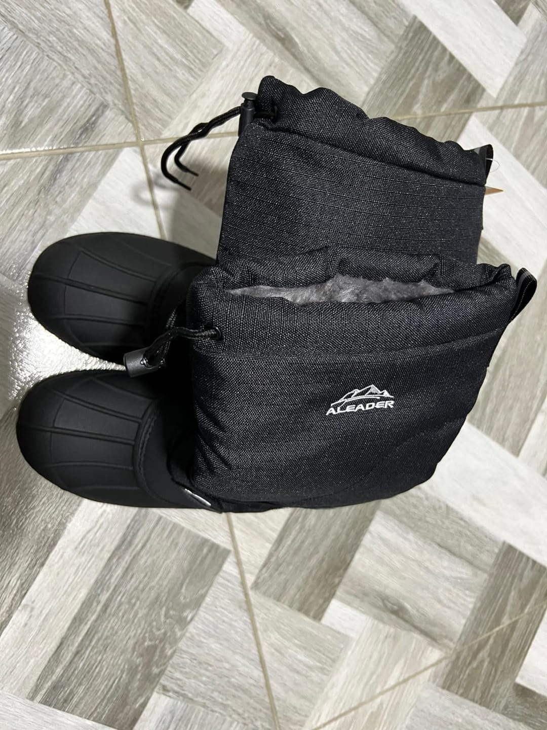 Customer photo review of Aleader Men's Winter Waterproof Insulated Shell Outdoor Snow Boots