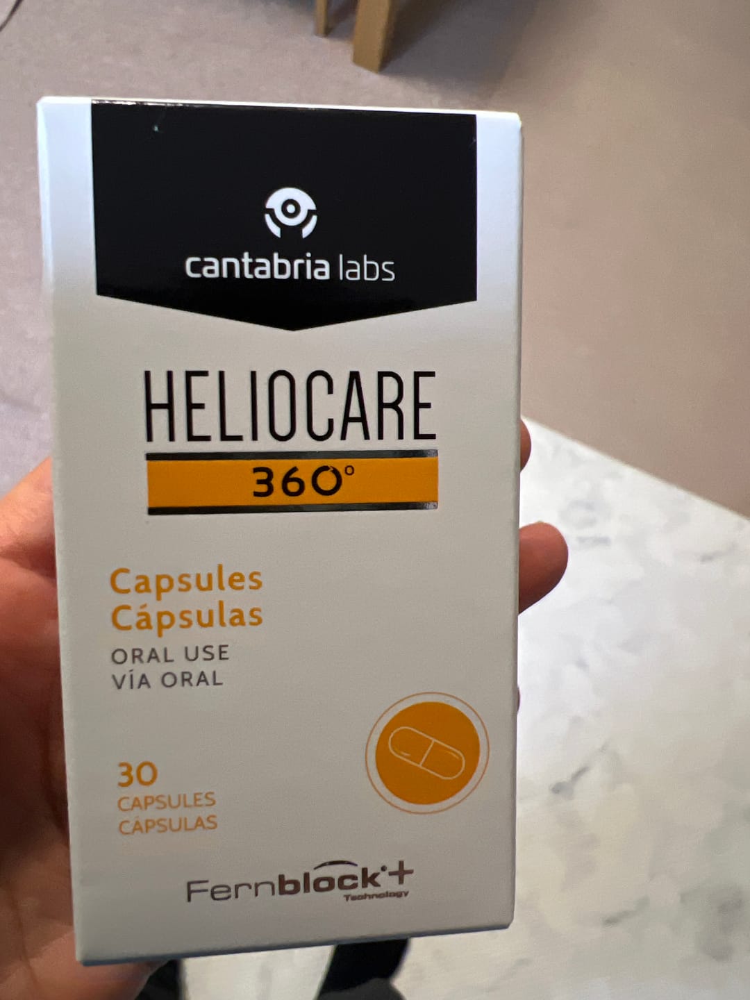 Customer photo review of ヘリオケア360° ORAL（飲む日焼け止め）
