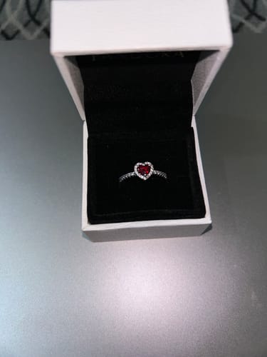 Customer photo review of ANILLO PANDORA CORAZON ELEVADO ROJO + KIT DE REGALO