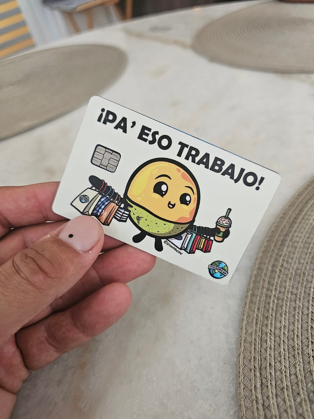 Customer photo review of Me Lo Merezco - Sticker para Tarjeta de Crédito