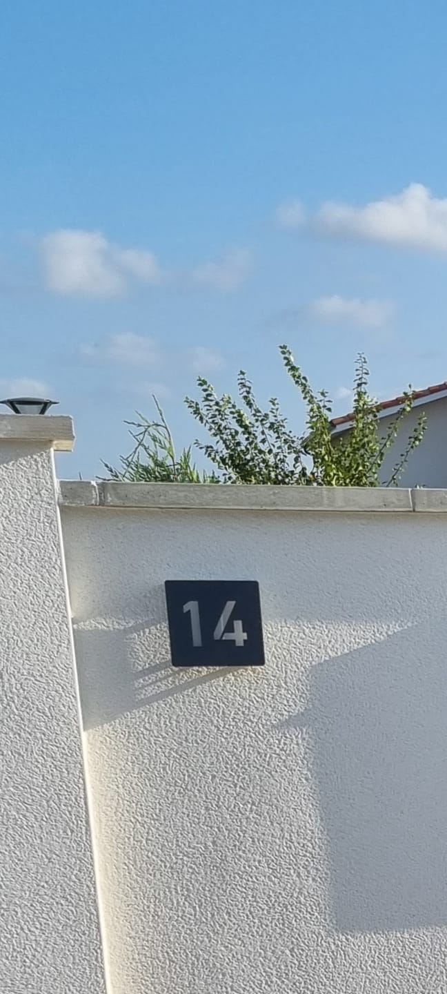 Customer photo review of Numero civico luminoso modello Lux Square