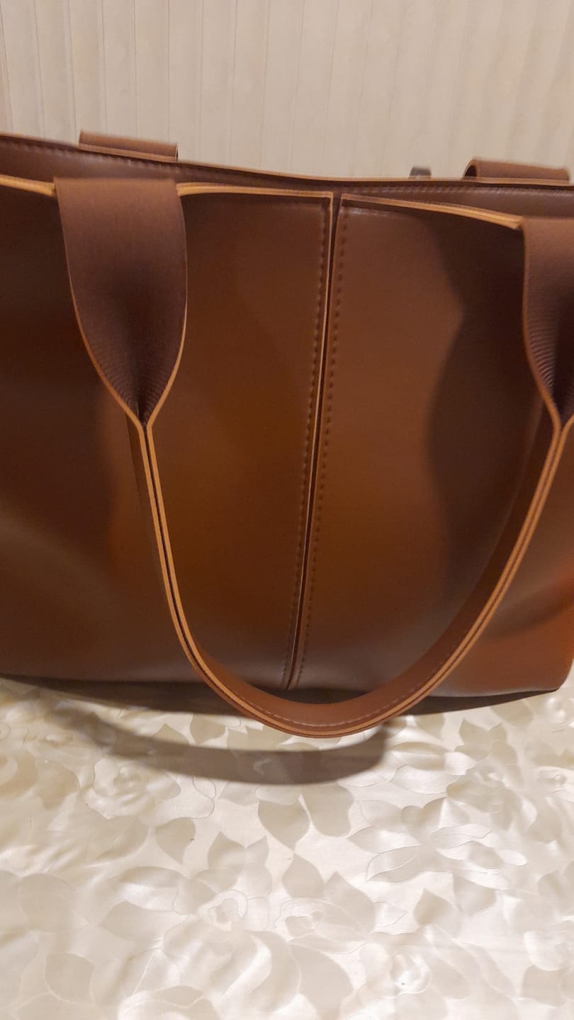 Customer photo review of Portland Tote Expresso