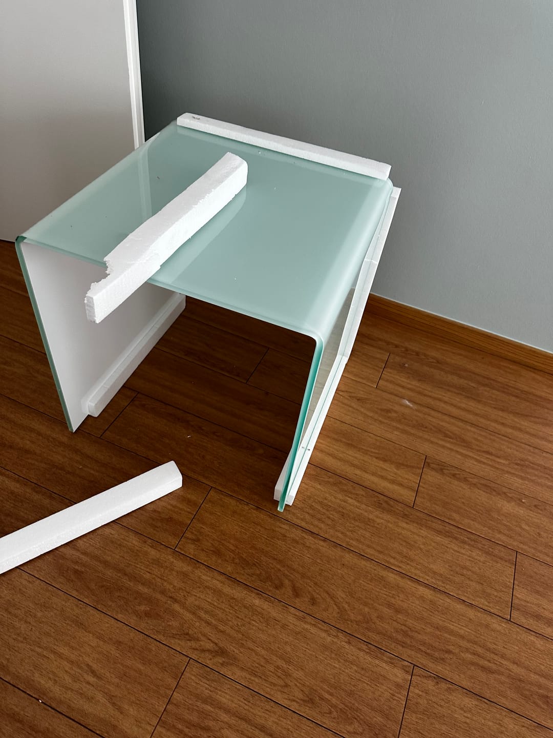 Customer photo review of Couchtisch 50 x 50cm weiß