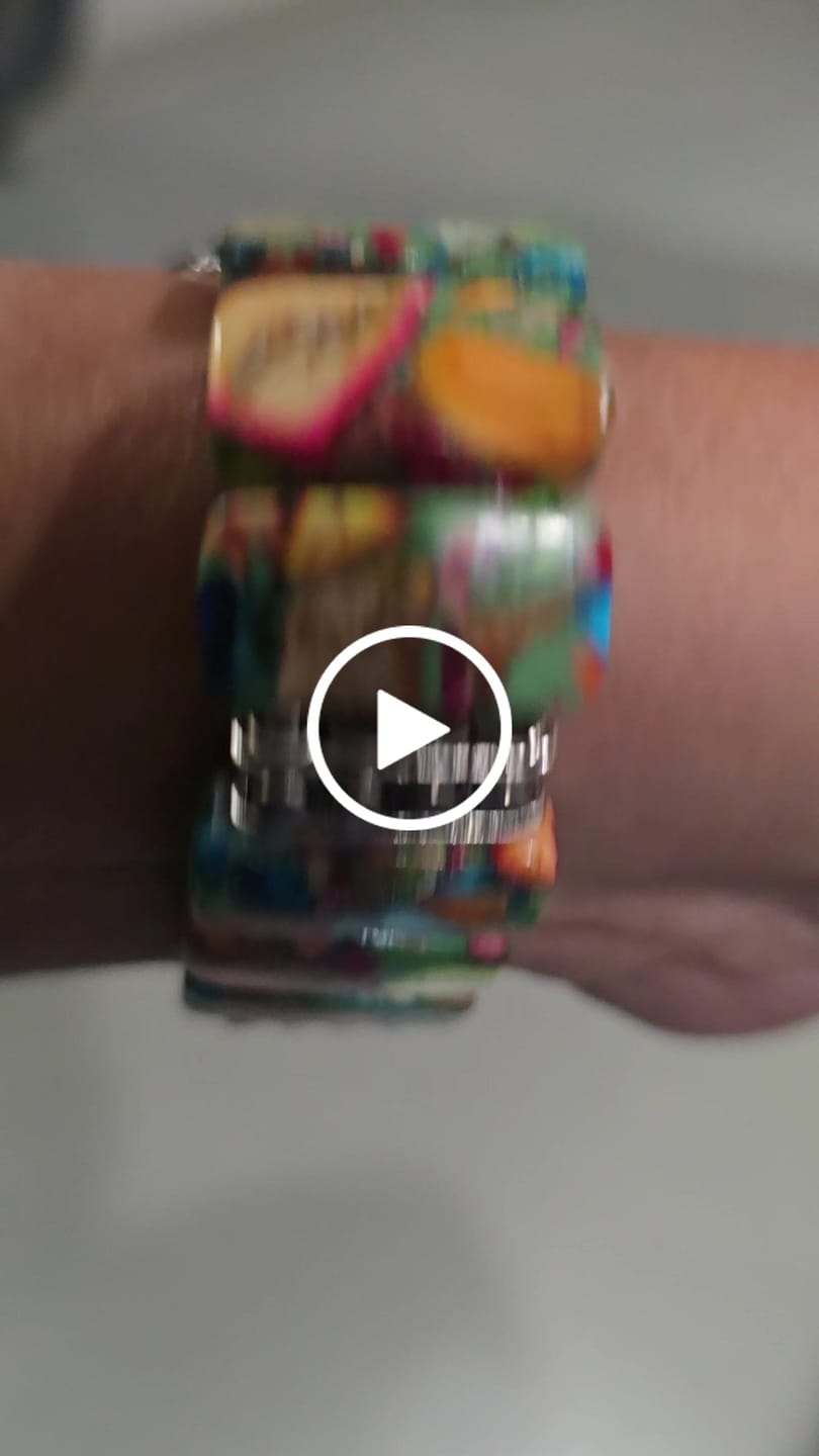 Customer video review of Chic Flower Stretch Apple Watch Strap