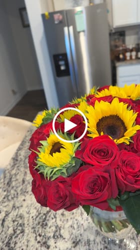 Customer video review of Sunflower and Rose Bouquet
