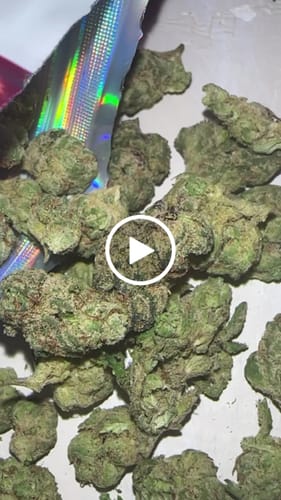 Customer video review of FREE SAMPLE (with code) THCa Flower