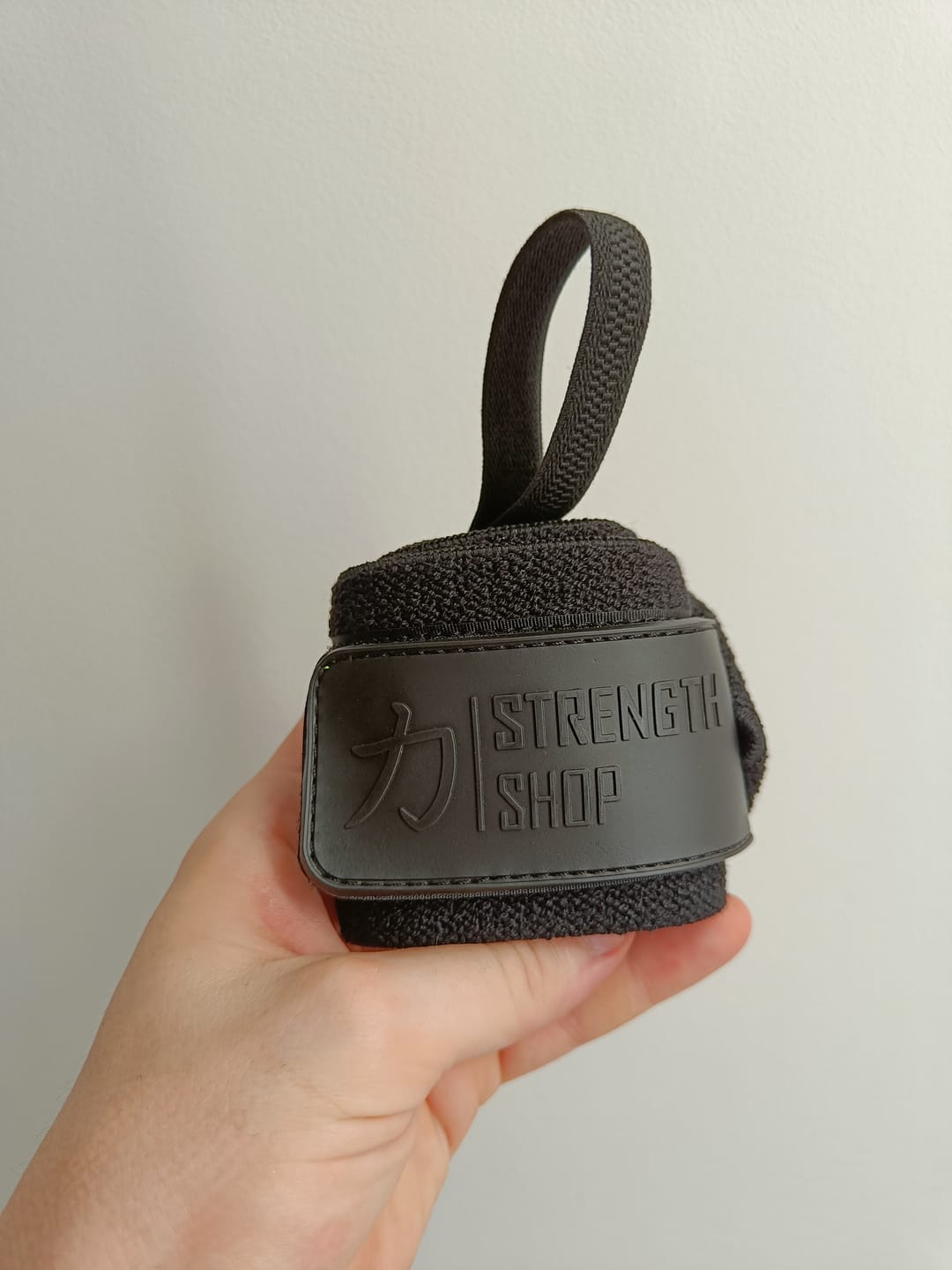 Customer photo review of Stealth Black Wrist Wraps – Medium, 30cm/60cm or 90cm, IPF Approved