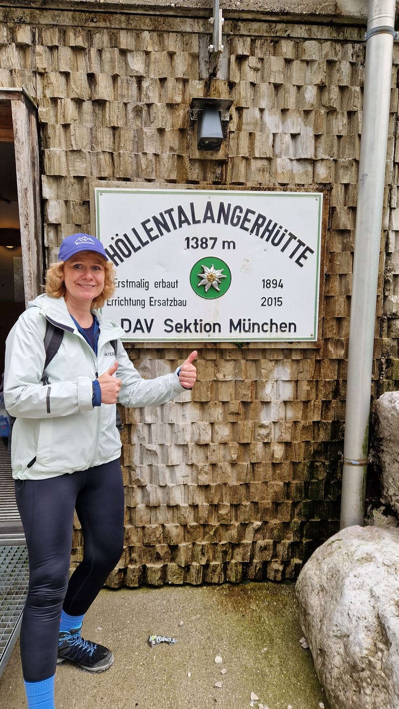 Customer photo review of Essential Hike Damen Leggings