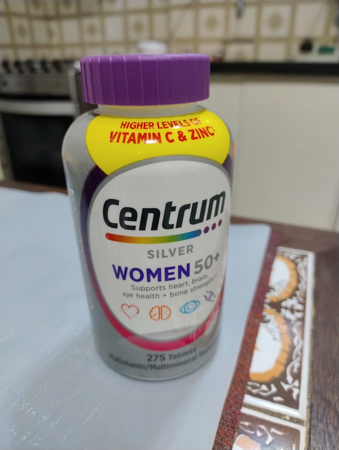 Customer photo review of Centrum Silver - Multivitamina para Mulheres acima de 50 anos (275 Caps)