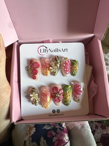 Customer photo review of Petalia