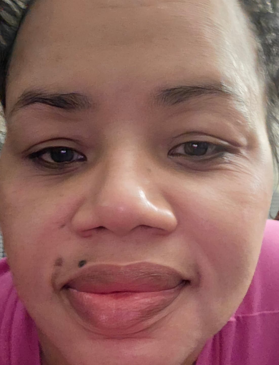 Customer photo review of Jolie's Exfoliating Lip Brush