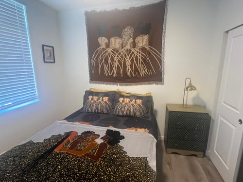 Customer photo review of Royal Duvet Cover & Pillow Sham Set