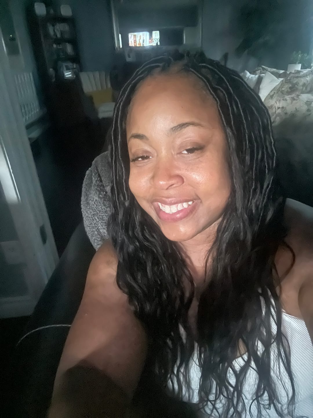 Customer photo review of Pre-looped Crochet Boho Locs with Body Wave Virgin Human Hair Curls